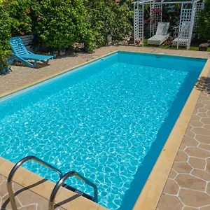 Greek Island Style 2 Bedroom With Pool Next To The Sea Larnaca